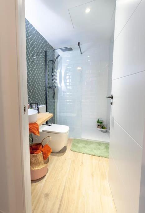 Al5 Seaside Bliss-Stylish Loft Steps From Malvarrosa Valencia Ngoại thất bức ảnh