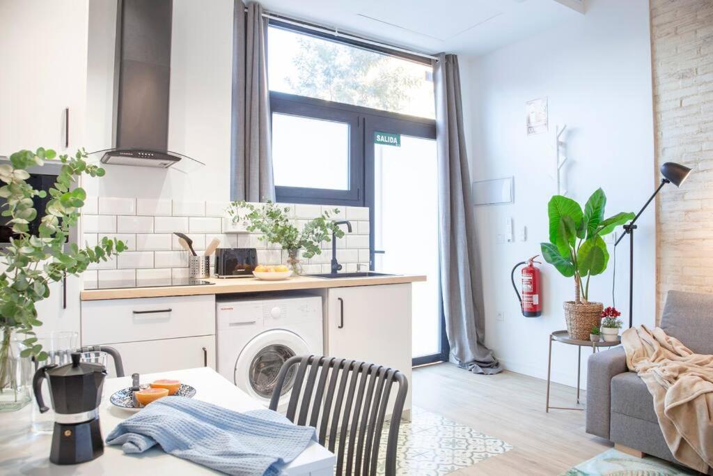Al5 Seaside Bliss-Stylish Loft Steps From Malvarrosa Valencia Ngoại thất bức ảnh