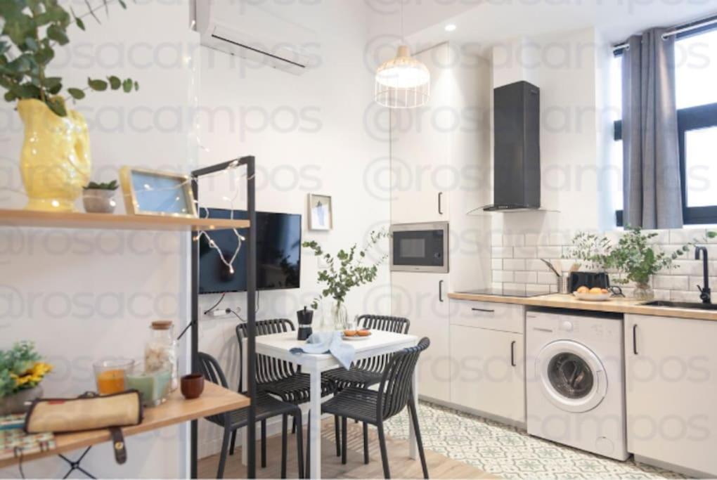 Al5 Seaside Bliss-Stylish Loft Steps From Malvarrosa Valencia Ngoại thất bức ảnh